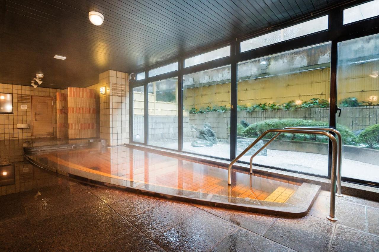 Kanazawa Hakuchoro Hotel Sanraku -Natural Hot Spring- Esterno foto A modern onsen